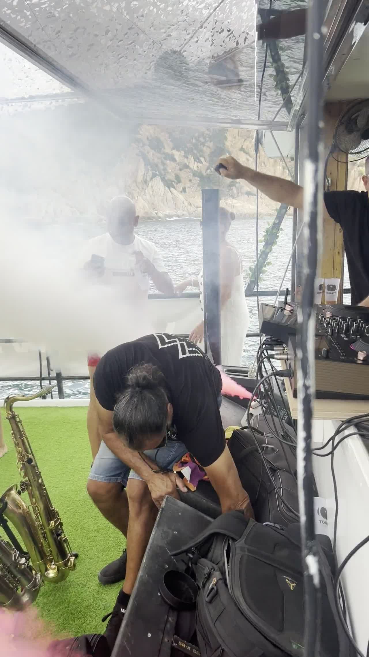 Video: fiesta en la cubierta del Atlantis